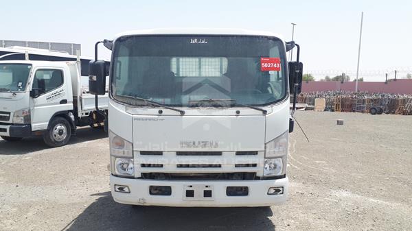 Isuzu Reward np (2017)