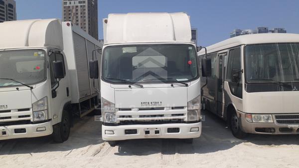 Isuzu Reward np (2017)