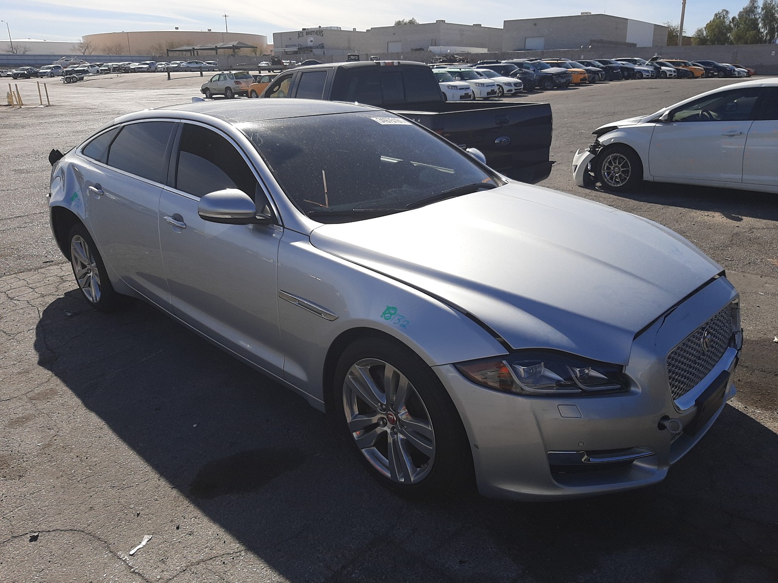 Jaguar Xjl portfo (2016)