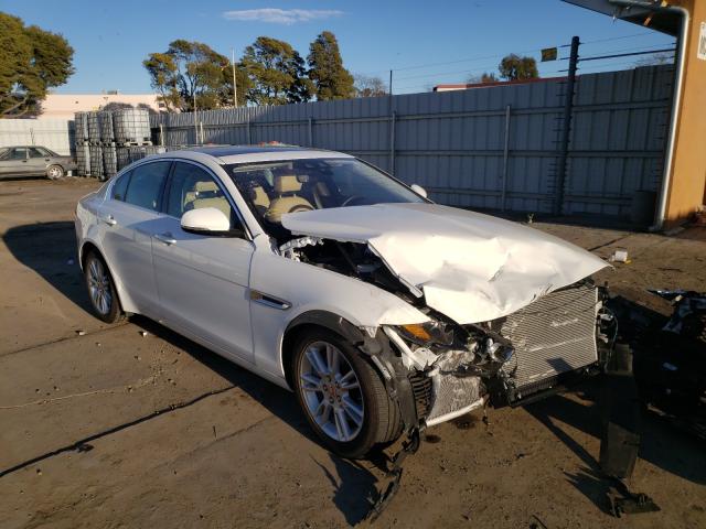 Jaguar Xe premium (2019)