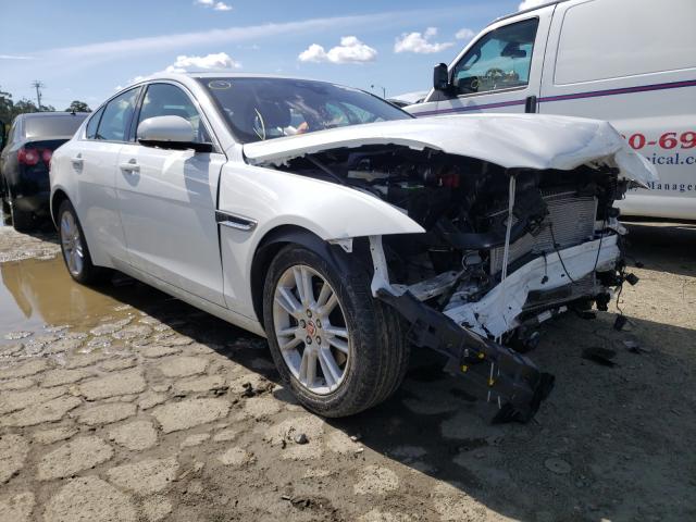 Jaguar Xe premium (2017)