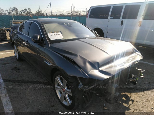 Jaguar Xe (2017)