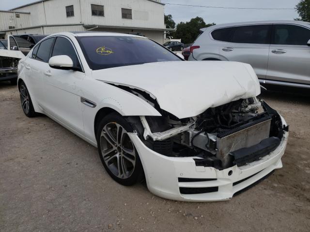 Jaguar Xe premium (2017)