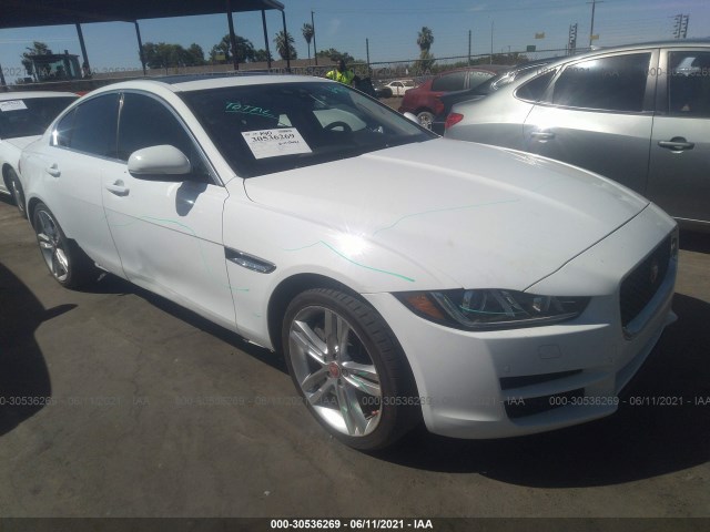 Jaguar Xe (2017)