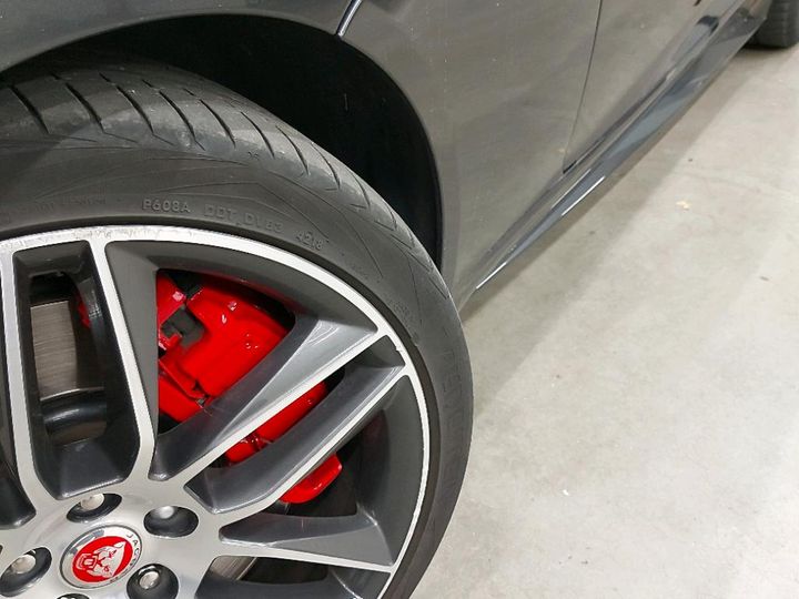 Jaguar F-type 2017