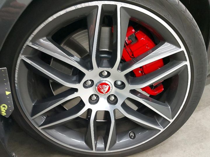 Jaguar F-type 2017