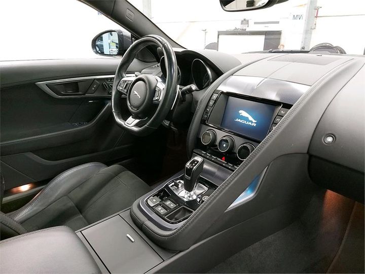 Jaguar F-type 2017