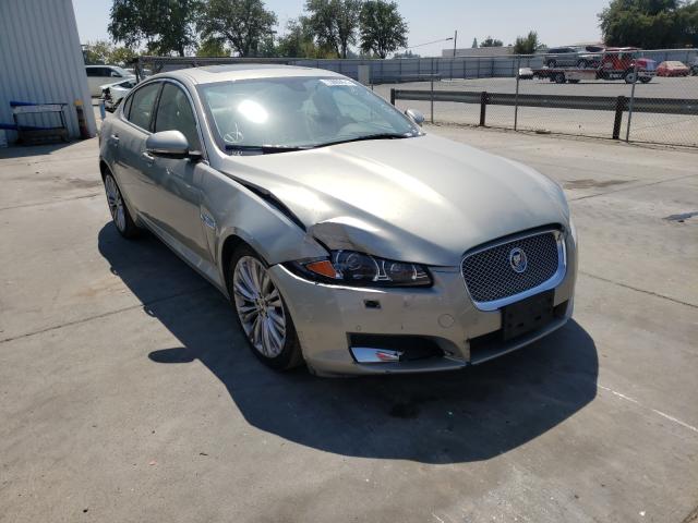 Jaguar Xf portfol (2012)