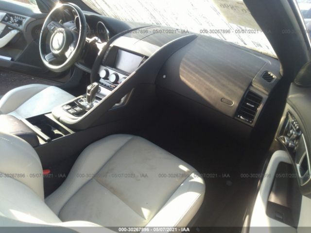Jaguar F-type 2017