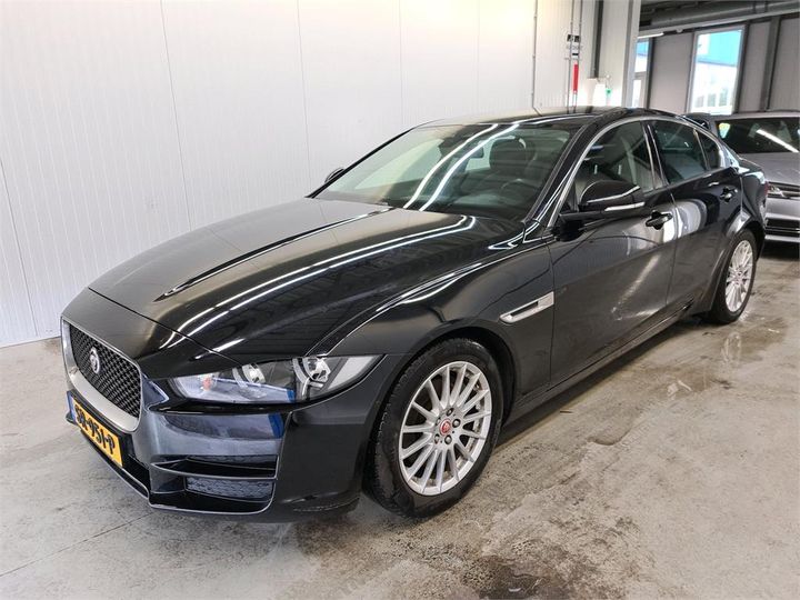 Jaguar Xe (2018)