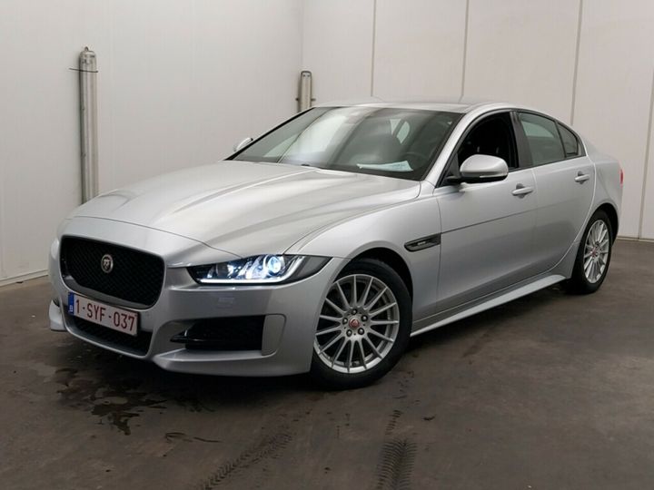 Jaguar Xe (2017)