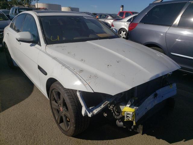 Jaguar Xe premium (2017)
