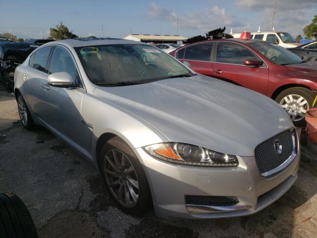 Jaguar Xf (2012)