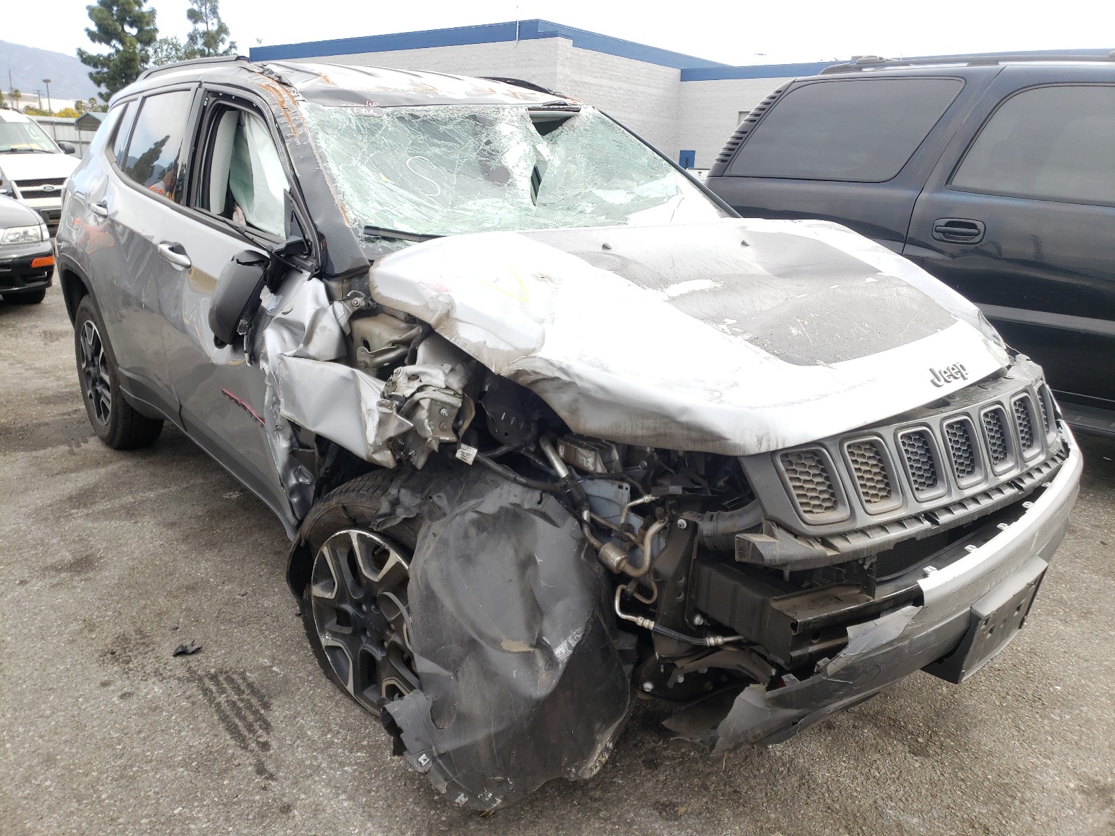 Jeep Compass tr (2020)