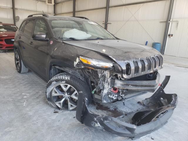 Jeep Cherokee t (2016)