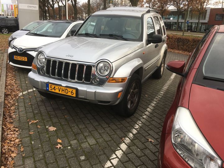 Jeep Cherokee (2007)