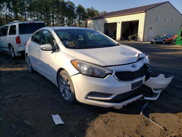 Kia Forte lx (2015)