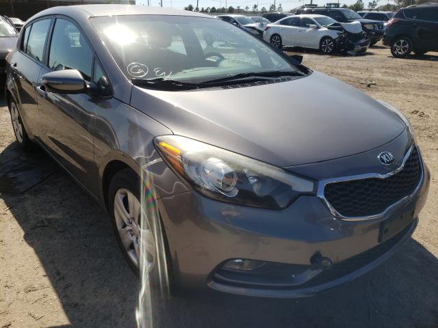 Kia Forte lx (2016)