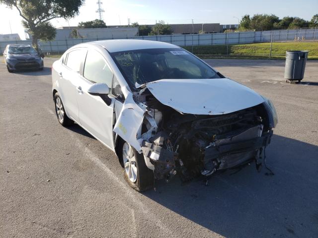 Kia Rio ex (2013)