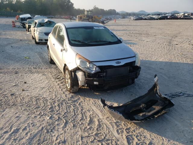 Kia Rio ex (2012)