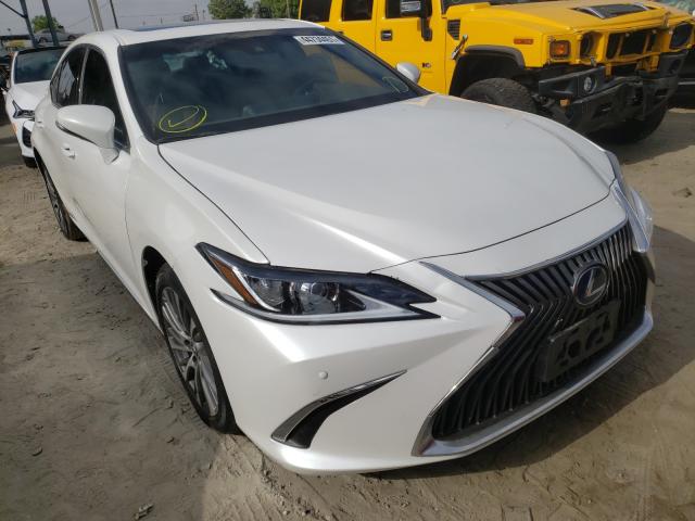 Lexus Es (2021)