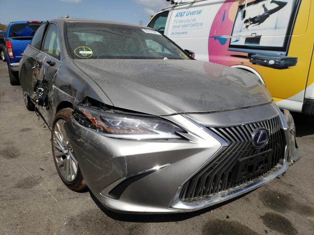 Lexus Es 300h ul (2021)