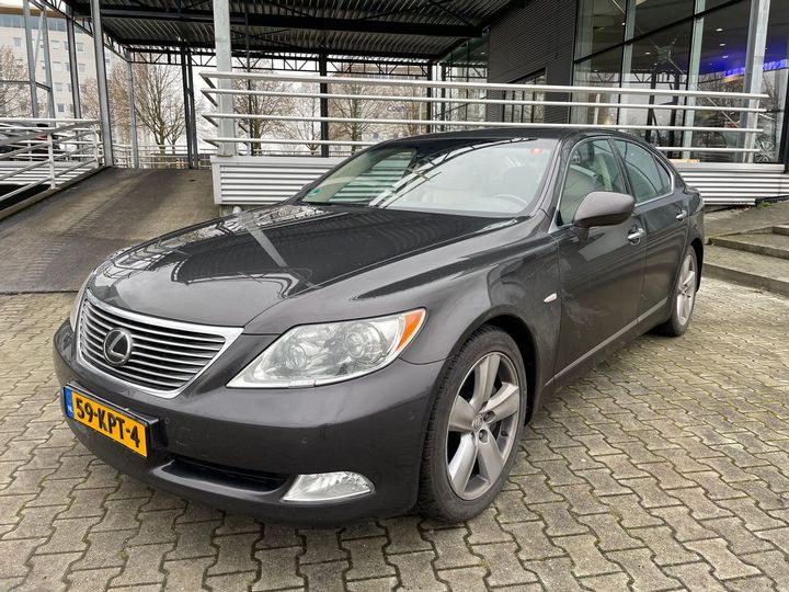 Lexus Ls (2010)