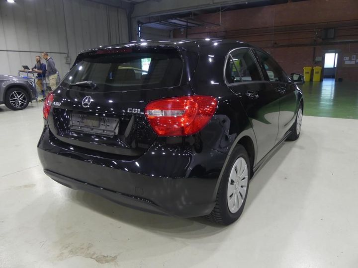 Mercedes-benz A (2015)