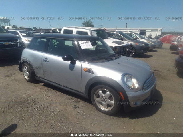 Mini Cooper hardtop (2010)