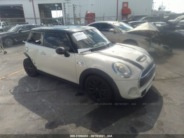 Mini Cooper hardtop (2015)