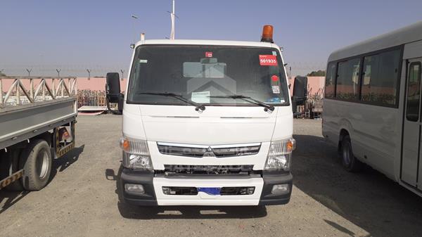 Mitsubishi Canter (2020)