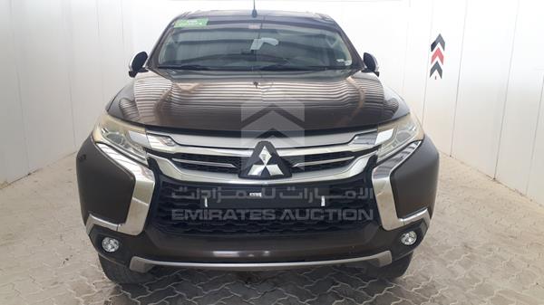 Mitsubishi Montero (2016)