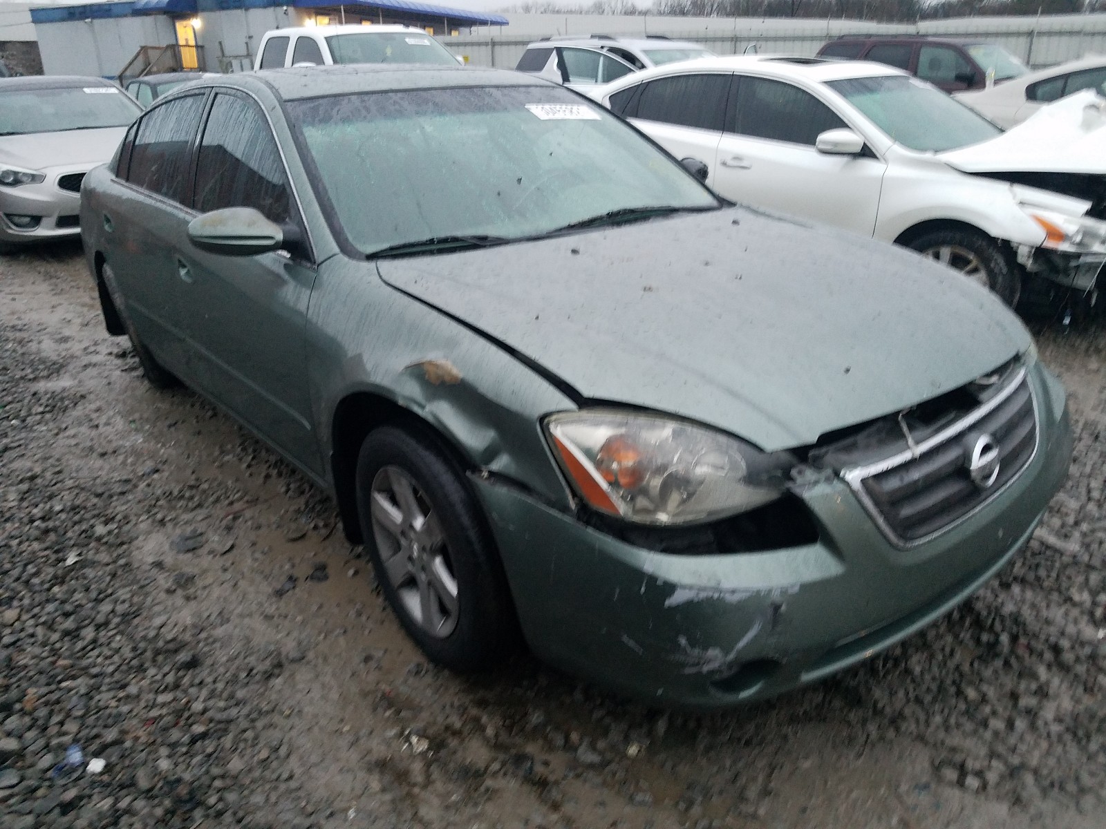 Nissan Altima bas (2002)
