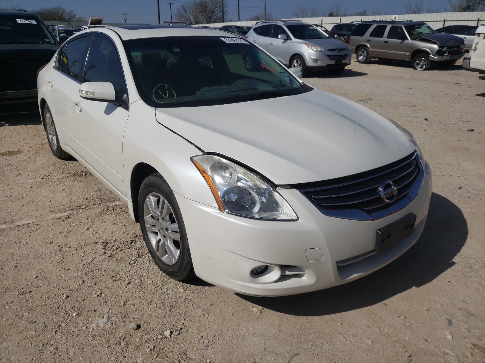 Nissan Altima bas (2010)
