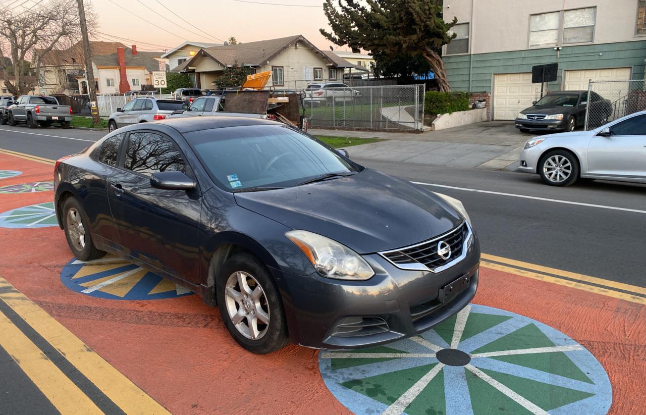 Nissan Altima s (2010)