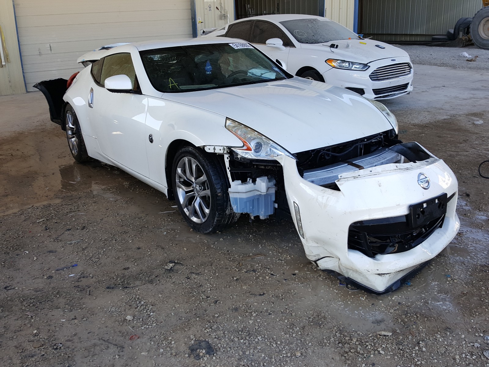 Nissan 370z base (2014)