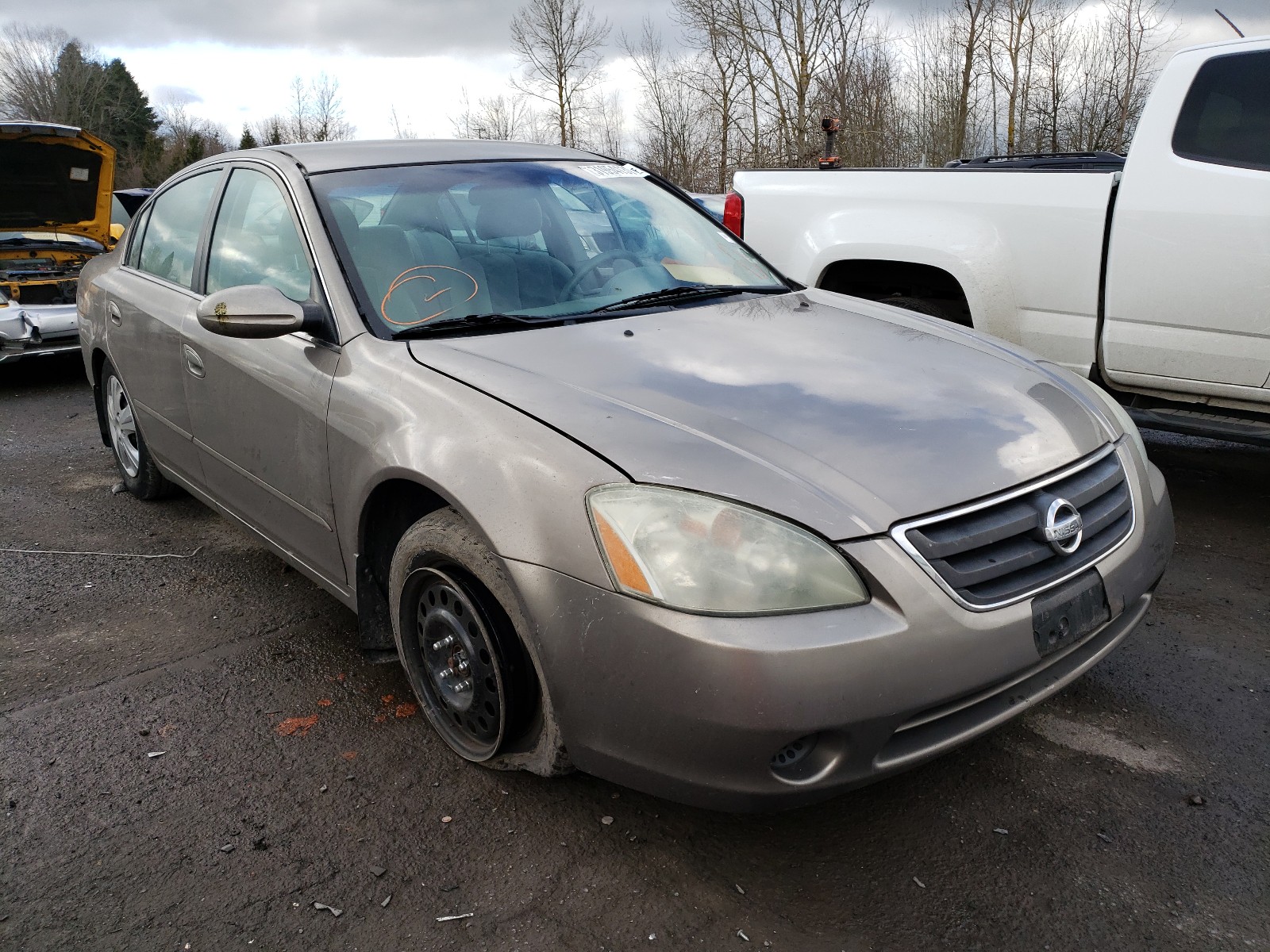 Nissan Altima bas (2004)