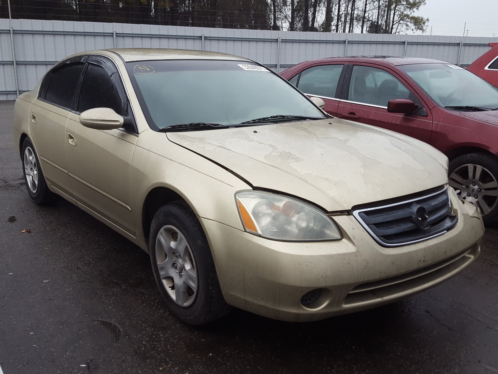 Nissan Altima bas (2004)