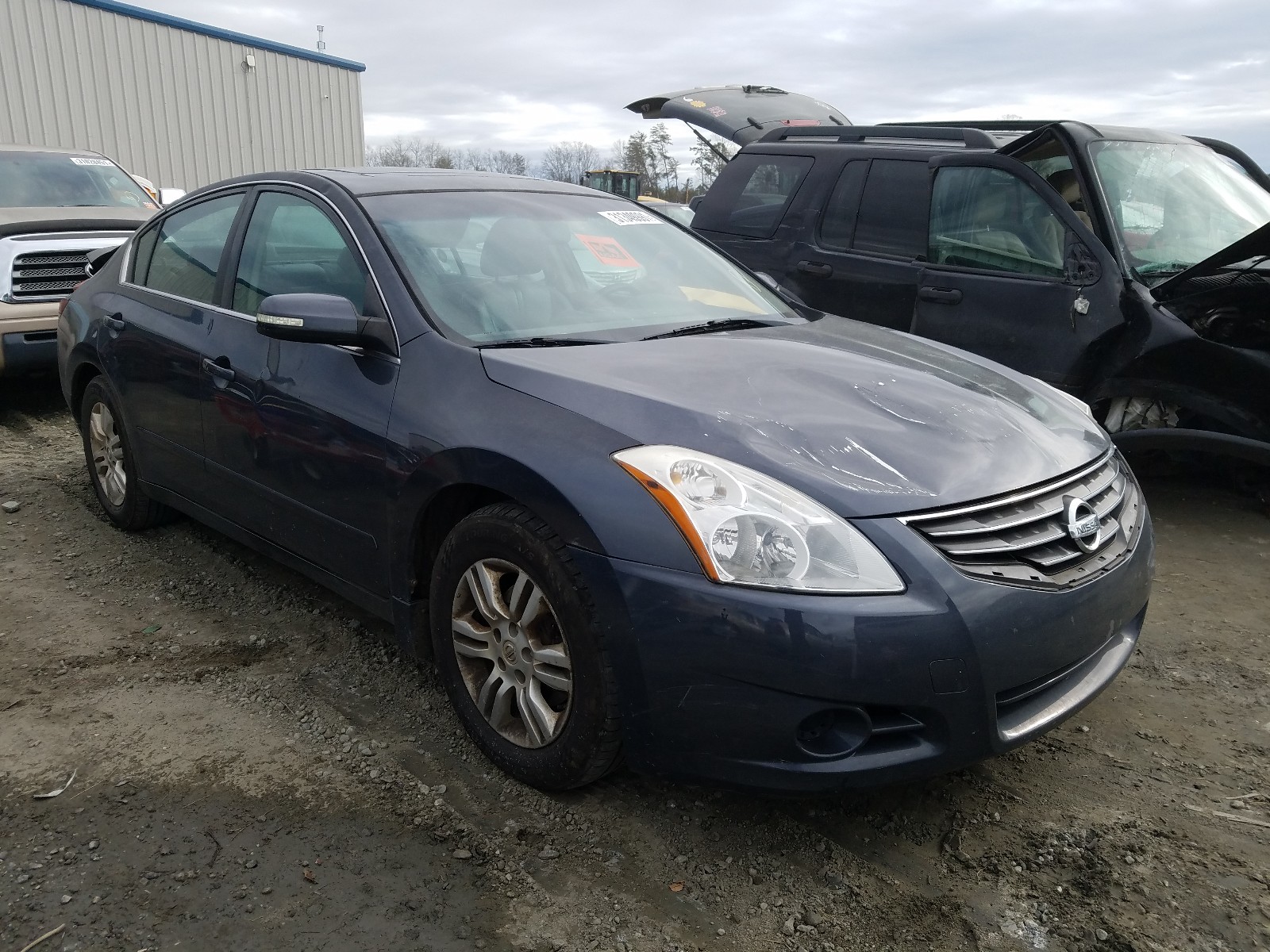 Nissan Altima bas (2010)