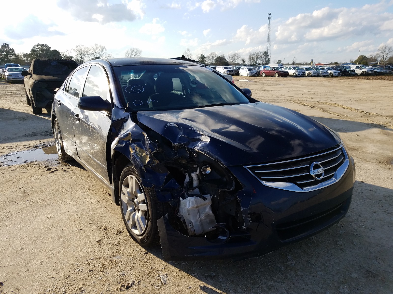 Nissan Altima bas (2010)