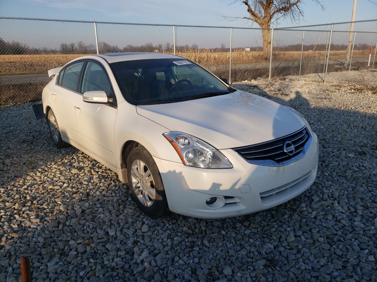 Nissan Altima bas (2010)