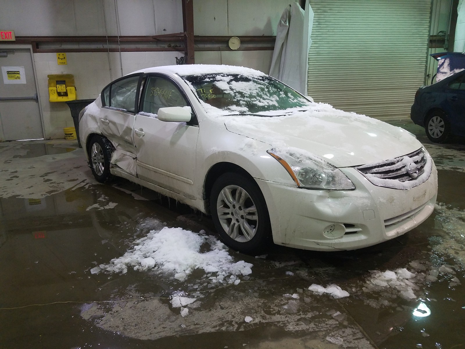 Nissan Altima bas (2011)