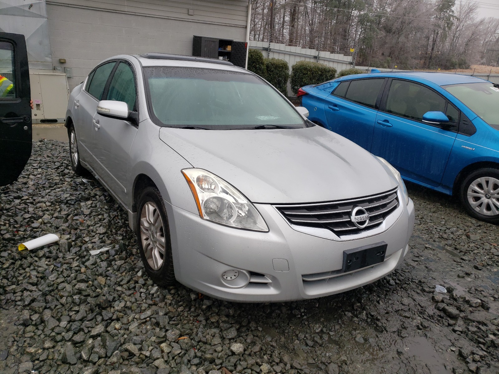 Nissan Altima bas (2011)