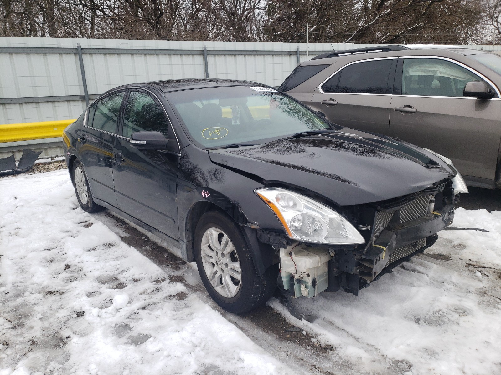 Nissan Altima bas (2011)