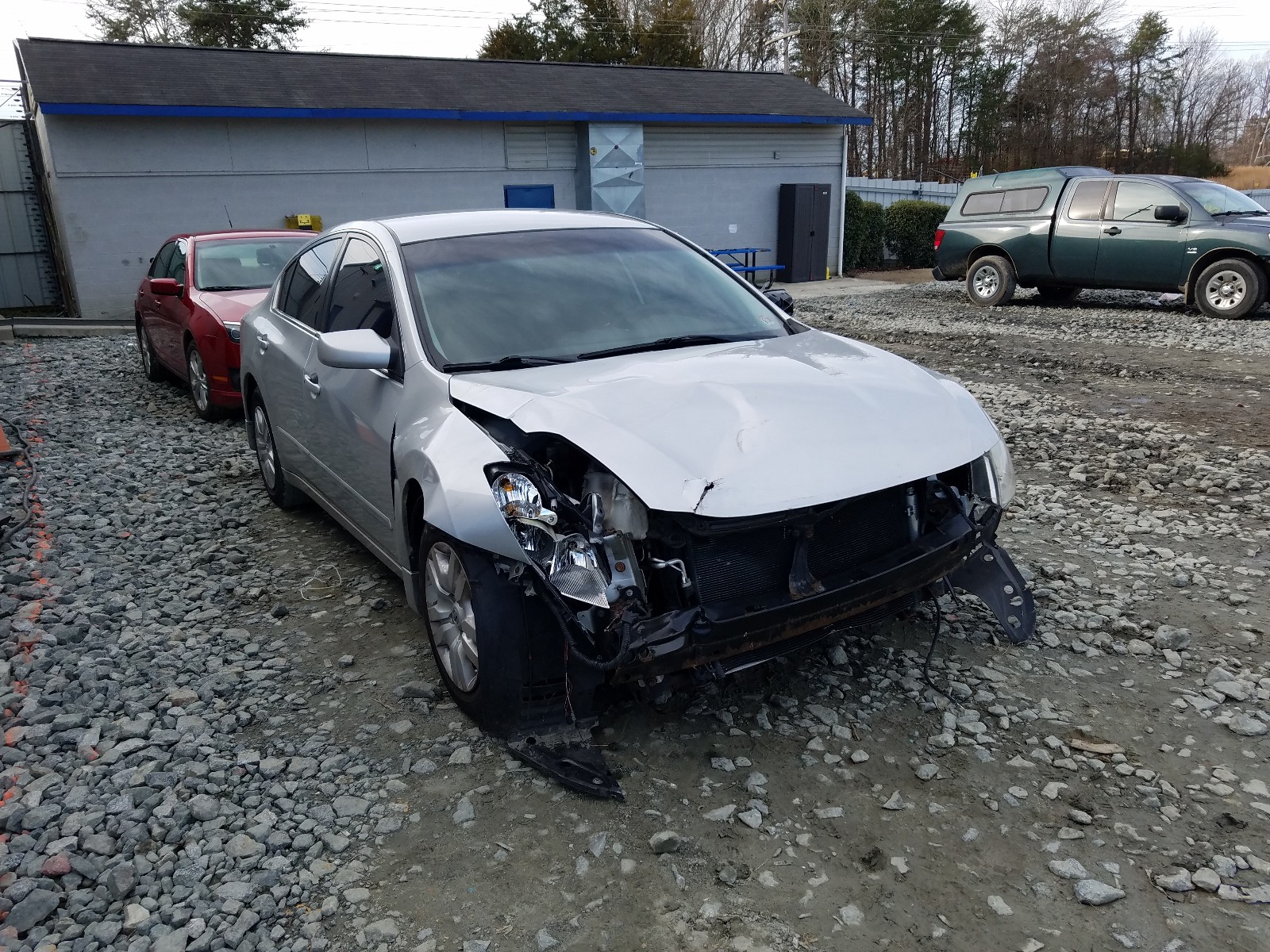 Nissan Altima bas (2011)
