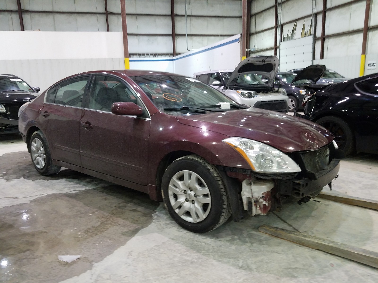 Nissan Altima bas (2012)
