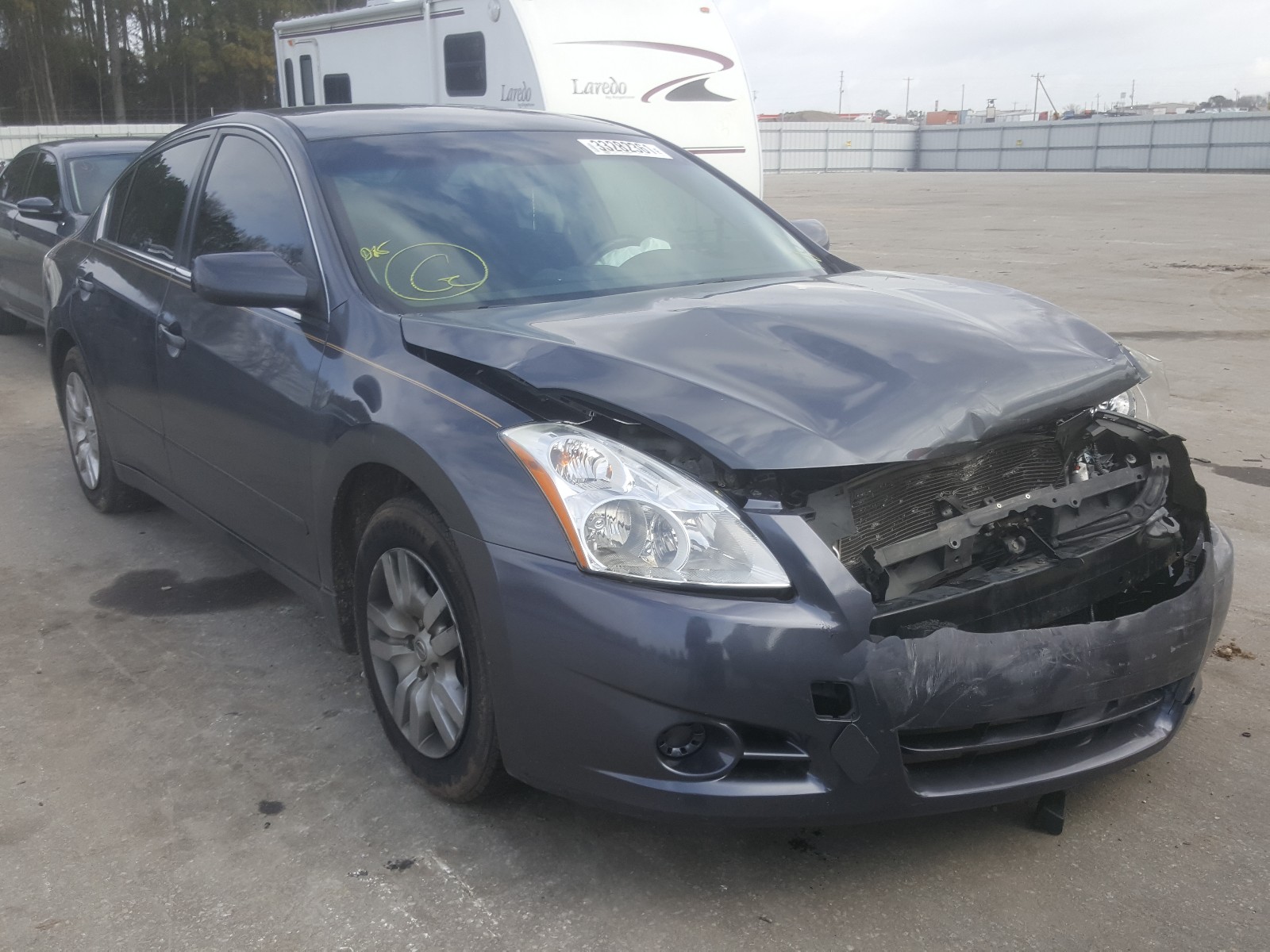 Nissan Altima bas (2012)