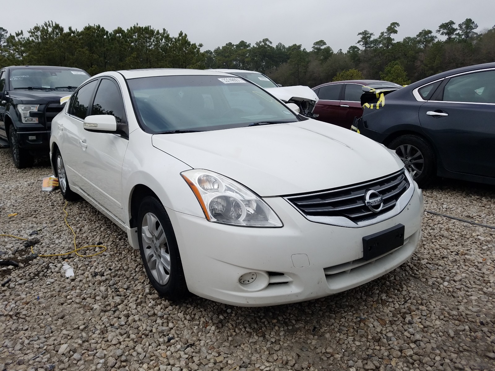 Nissan Altima bas (2012)