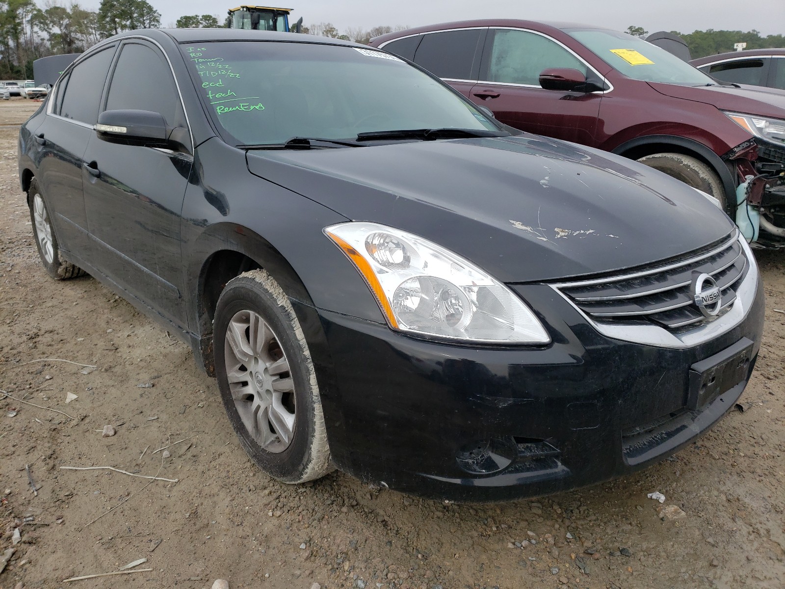 Nissan Altima bas (2012)
