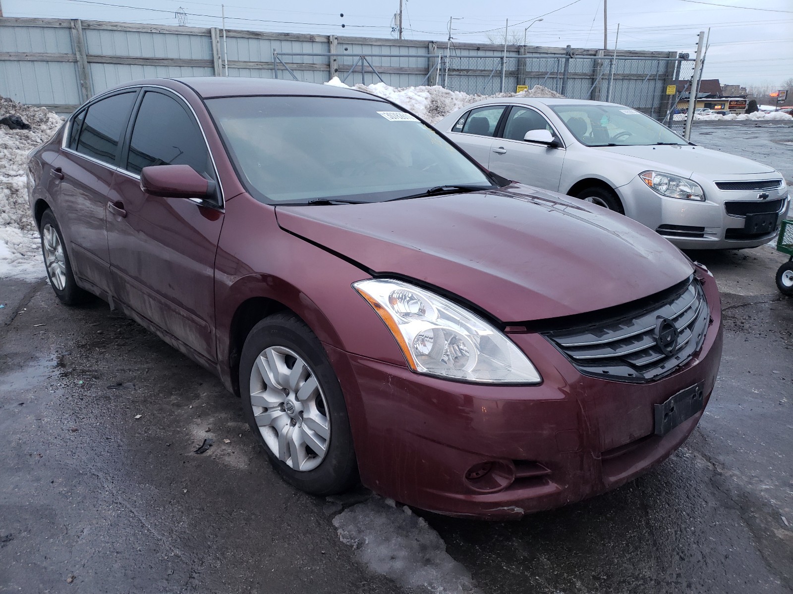 Nissan Altima bas (2012)